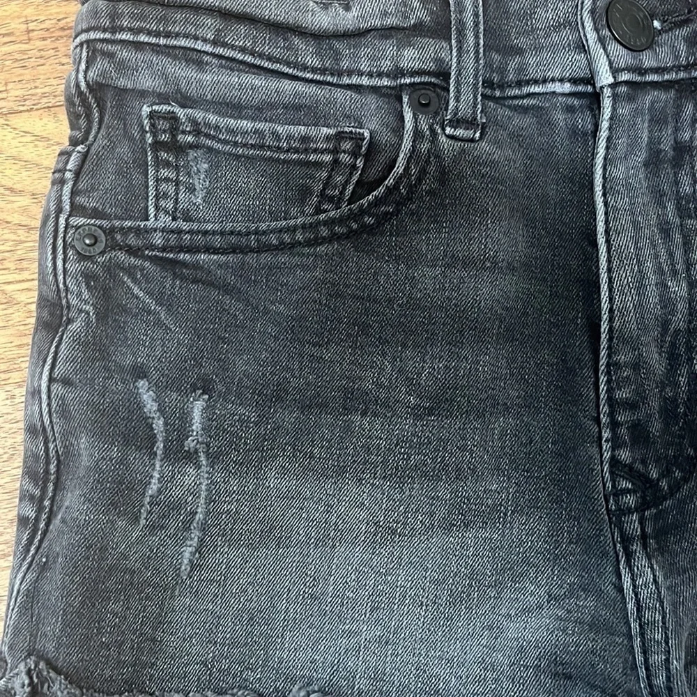 Express Women’s Black Denim Shortie High Rise Shorts Size 0 - Picture 6 of 9